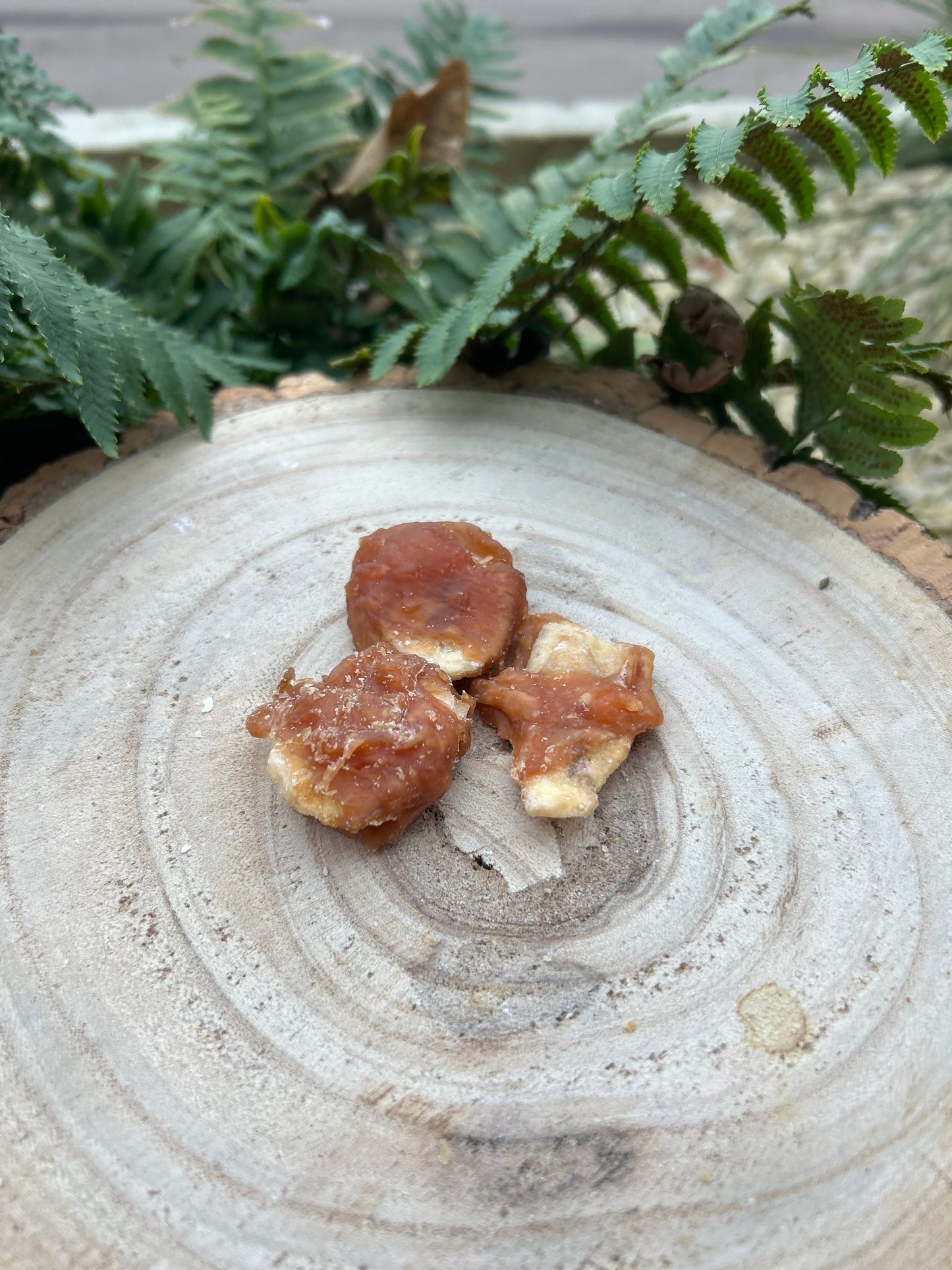 BANANA SLICES WRAPPED IN CHICKEN 100g