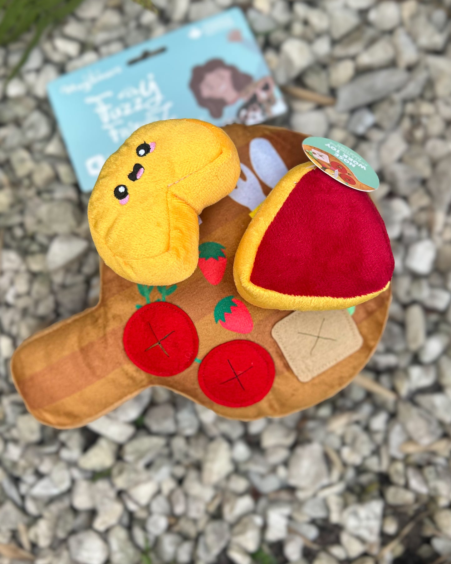 HUGSMART PICNIC TIME CHEESE BOARD INTERACTIVE HIDE & SEEK TOY