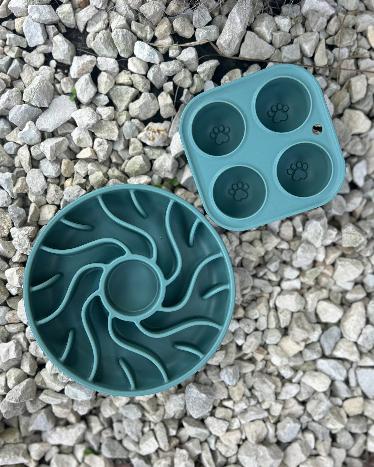 FILL, FREEZE & FEED SLOW FEEDER ENRICHMENT BOWL & MOULDS