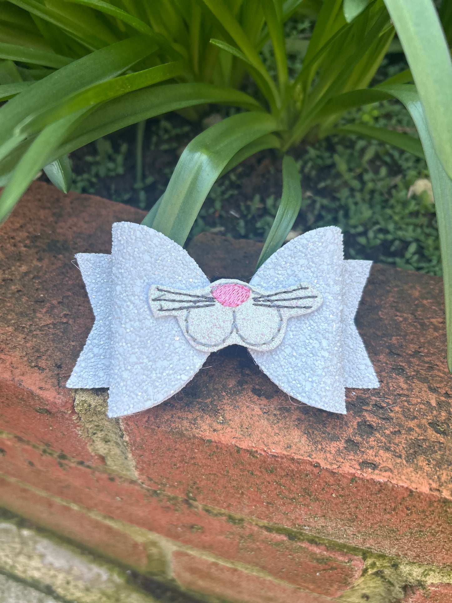 SOME BUNNY LOVES YOU GLITTER BOW