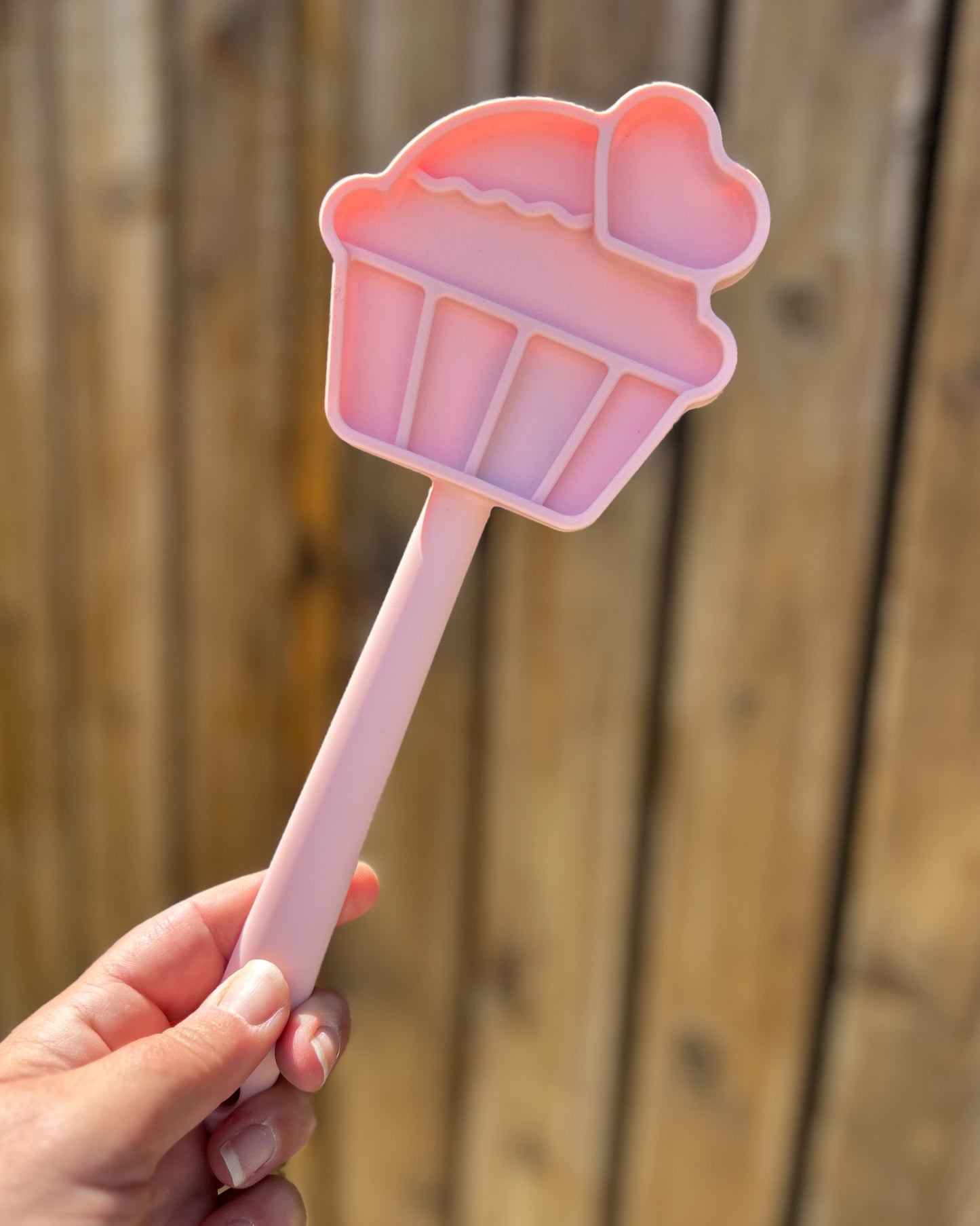 CUPCAKE LOVE SILICONE LICK STICK HANDHELD ENRICHMENT TOOL