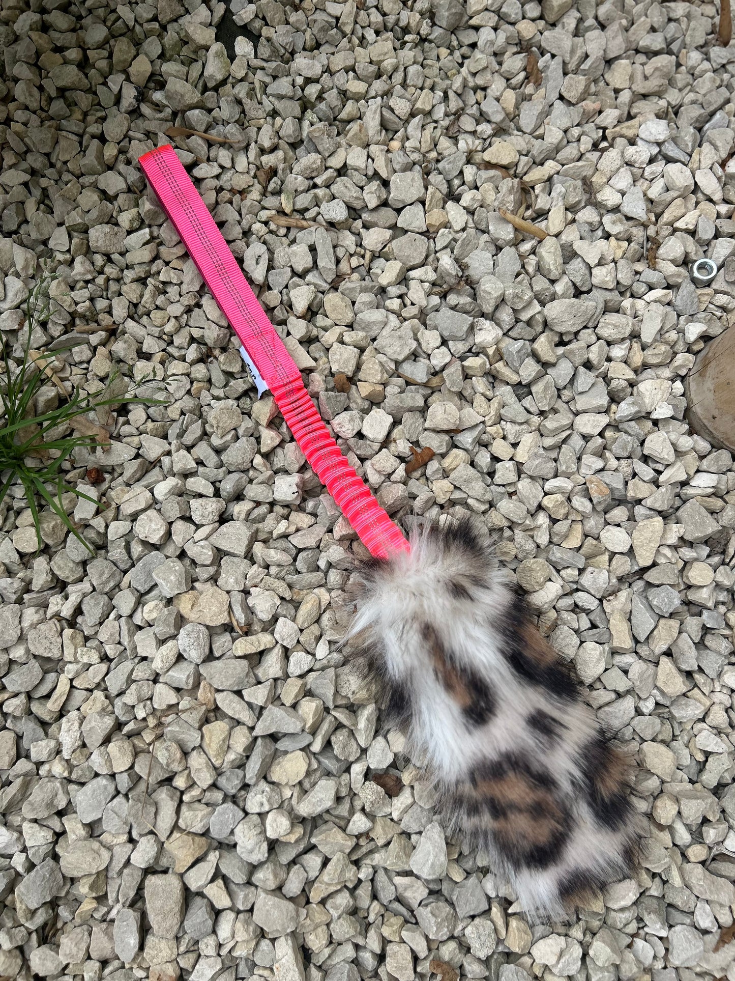 FAUX FUR BUNGEE LURE TUG ROPES