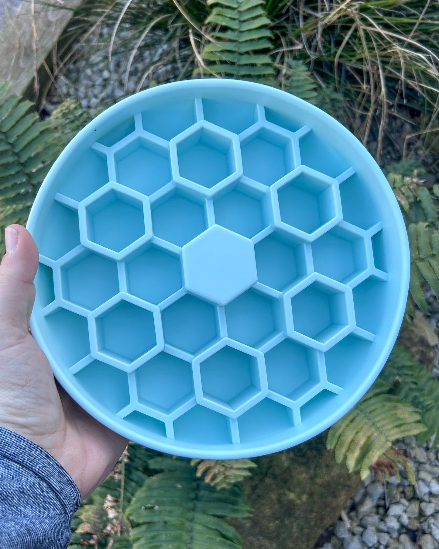 HONEYCOMB HIVE SILICONE SLOW FEEDER BOWL
