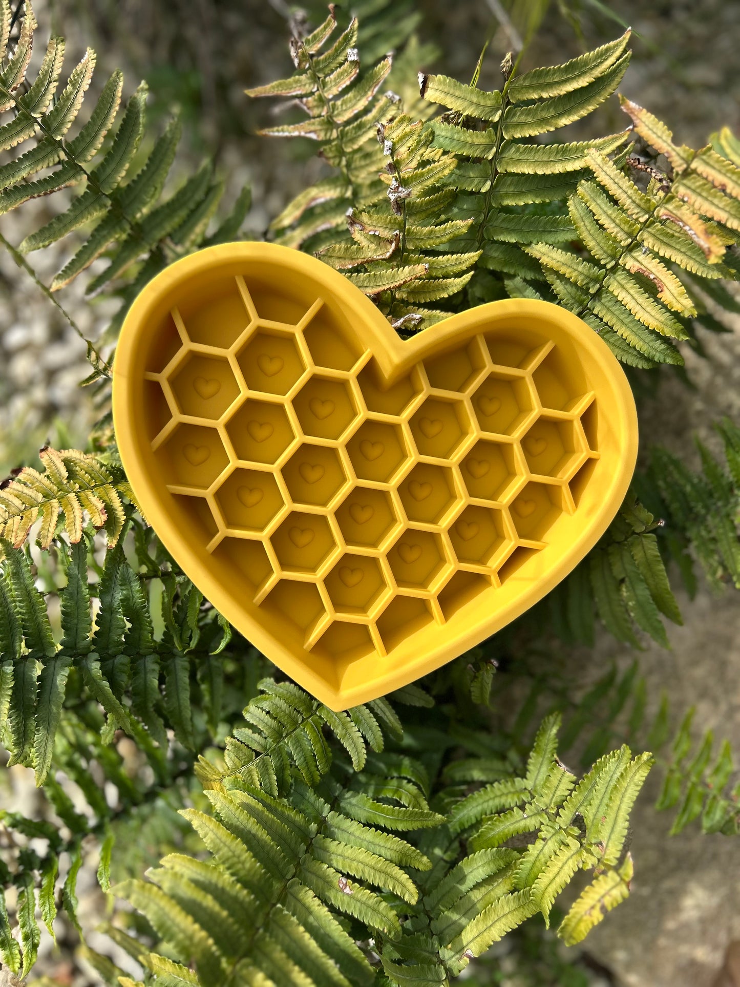 HEART HONEYCOMB BOWL / LICKMAT SLOW FEEDER