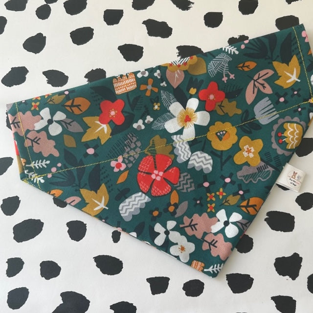 BLOOMING HECK BANDANA