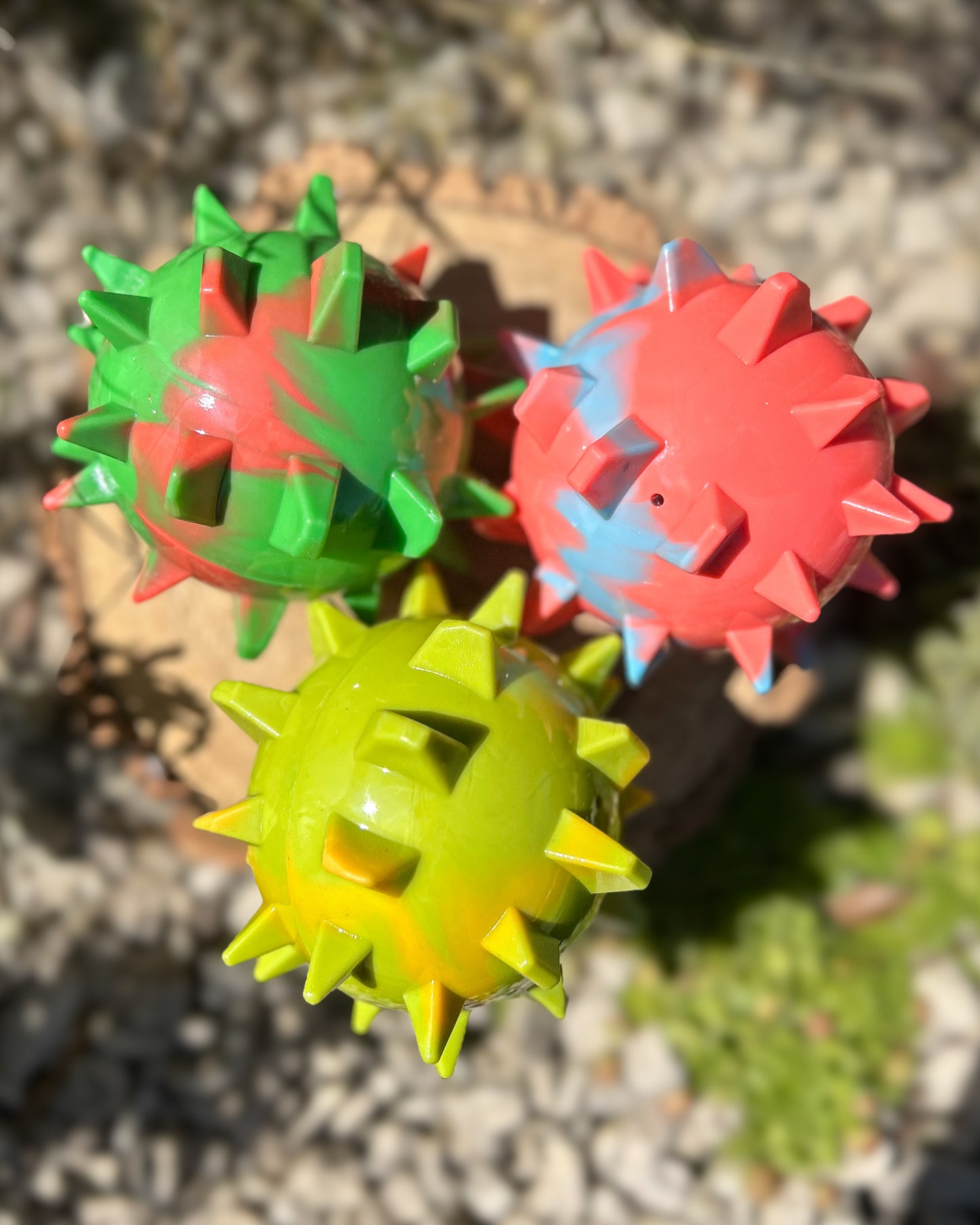 FRUITEX LGE TPR SPIKEY SQUEAKY BALLS