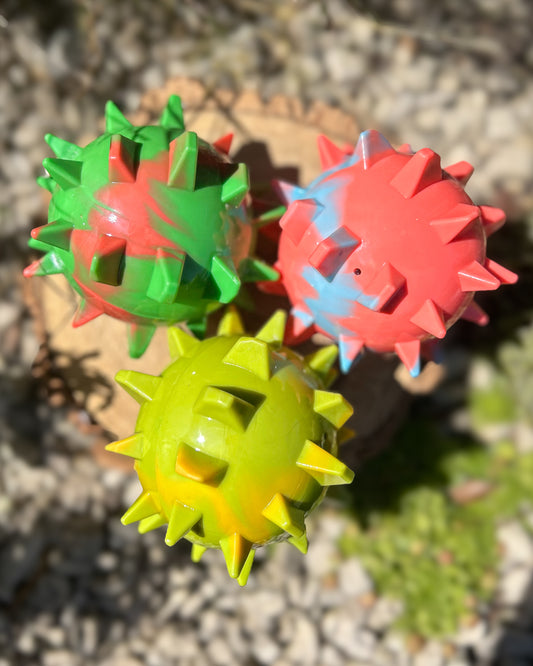 FRUITEX LGE TPR SPIKEY SQUEAKY BALLS
