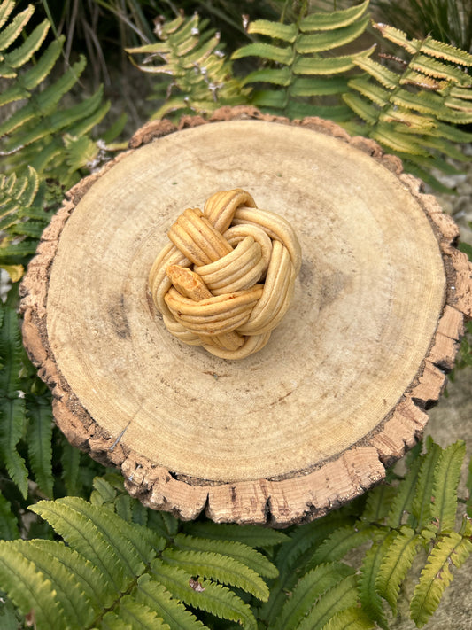 PEANUT BUTTER BRAIDED BALL