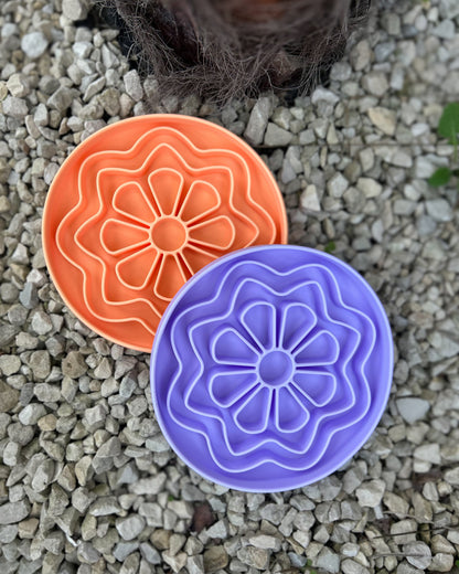 PRETTY  PETALS SILICONE SLOW FEEDER BOWL