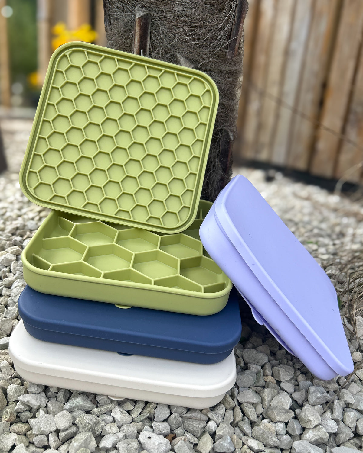 LID IT 2 IN ONE SLOW FEEDER BOWL LICK MAT WITH LID