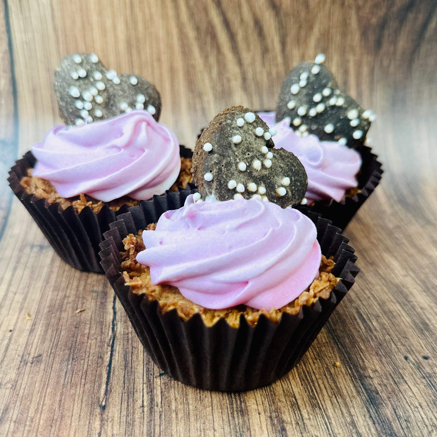 WOOF YOU BIRTHDAY PUPCAKE CUPCAKE