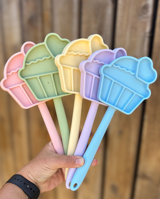 CUPCAKE LOVE SILICONE LICK STICK HANDHELD ENRICHMENT TOOL