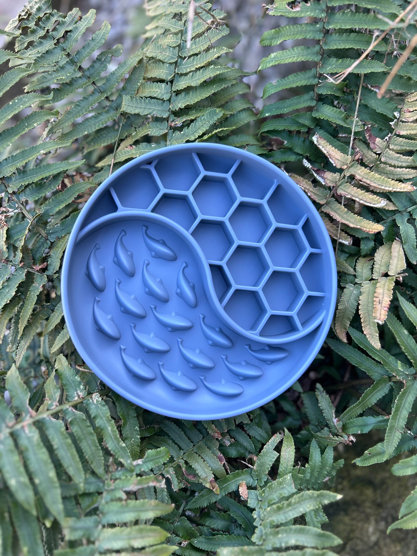 EARTH & SEA SLOW FEEDER BOWL