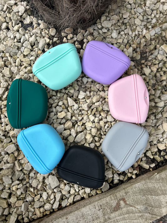 SILICONE TREAT POUCH