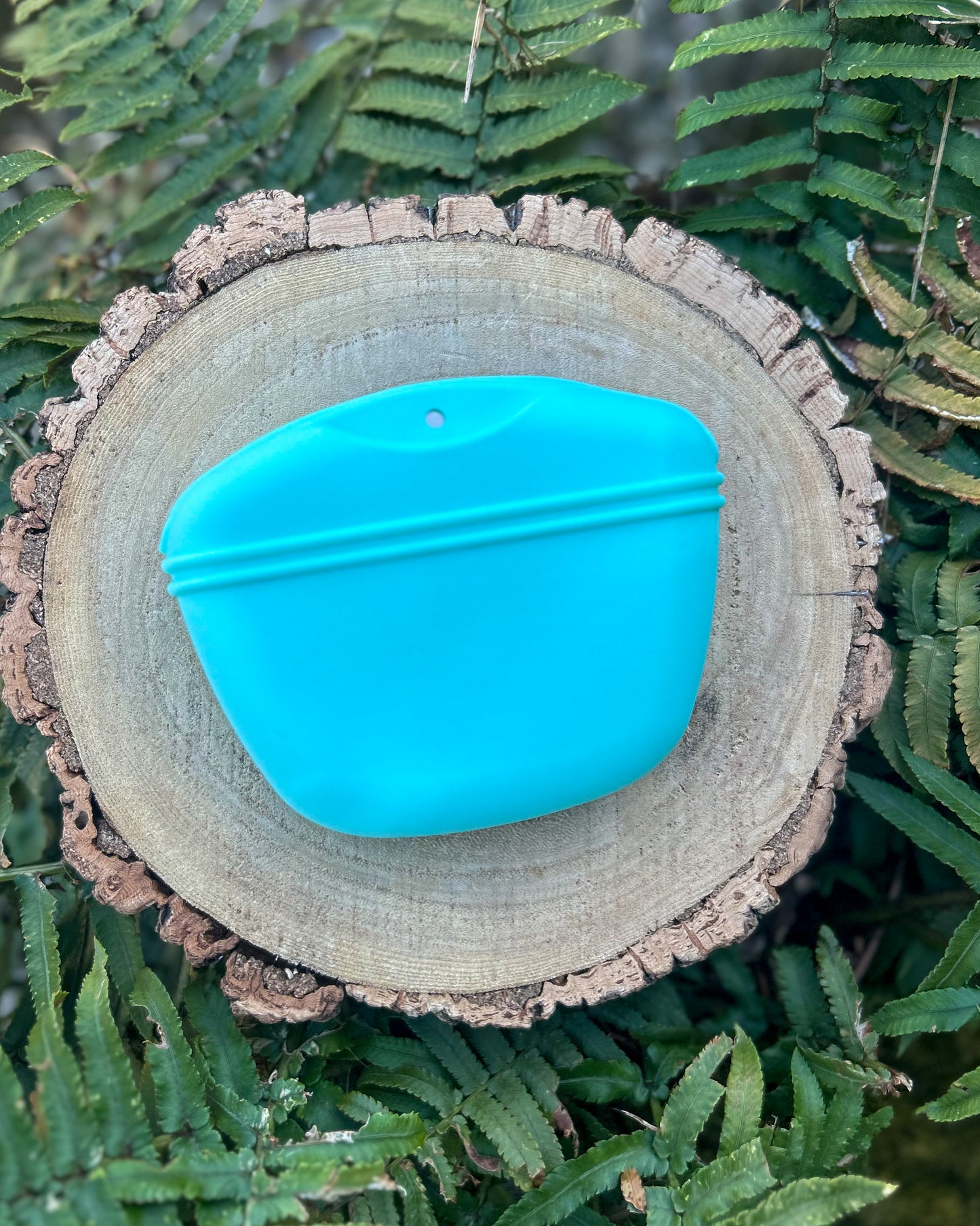 SILICONE TREAT POUCH